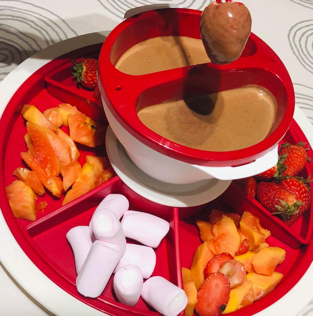 Fondue de Chocolate Nutella Ser Feliz aos 40